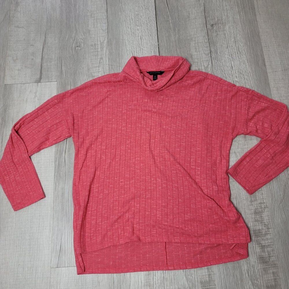 Banana Republic Pink Turtleneck Women's Drop Shoulder Longsleeve Top | Size M